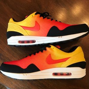 Nike Air Max 1 EM